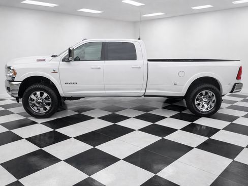Used 2020 RAM 3500 Laramie image 2
