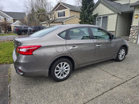 Used 2016 Nissan Sentra SV w/ Style Package image 4