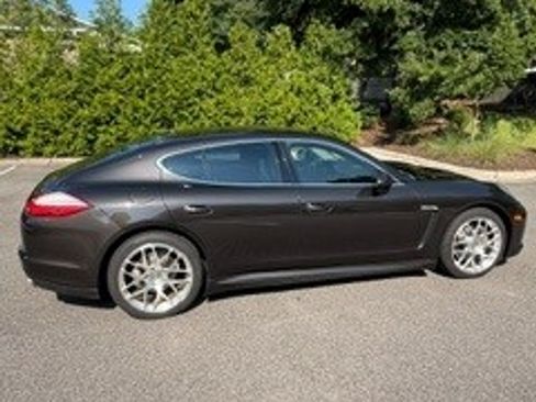 Used 2010 Porsche Panamera 4S AWD/4WD image 1