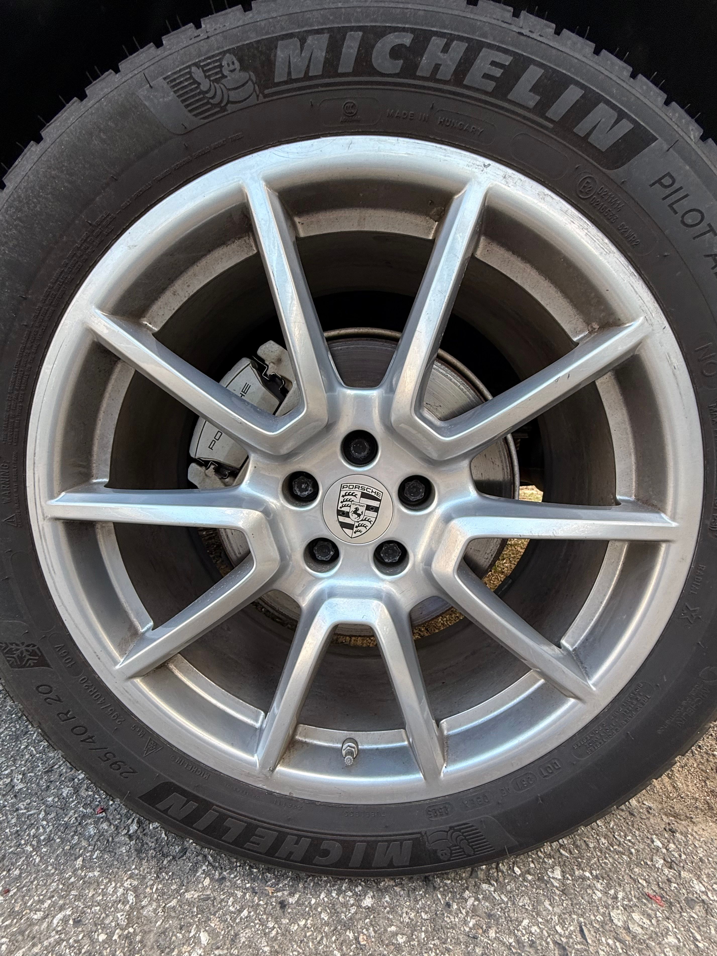 Used 2015 Porsche Macan S AWD/4WD image 11