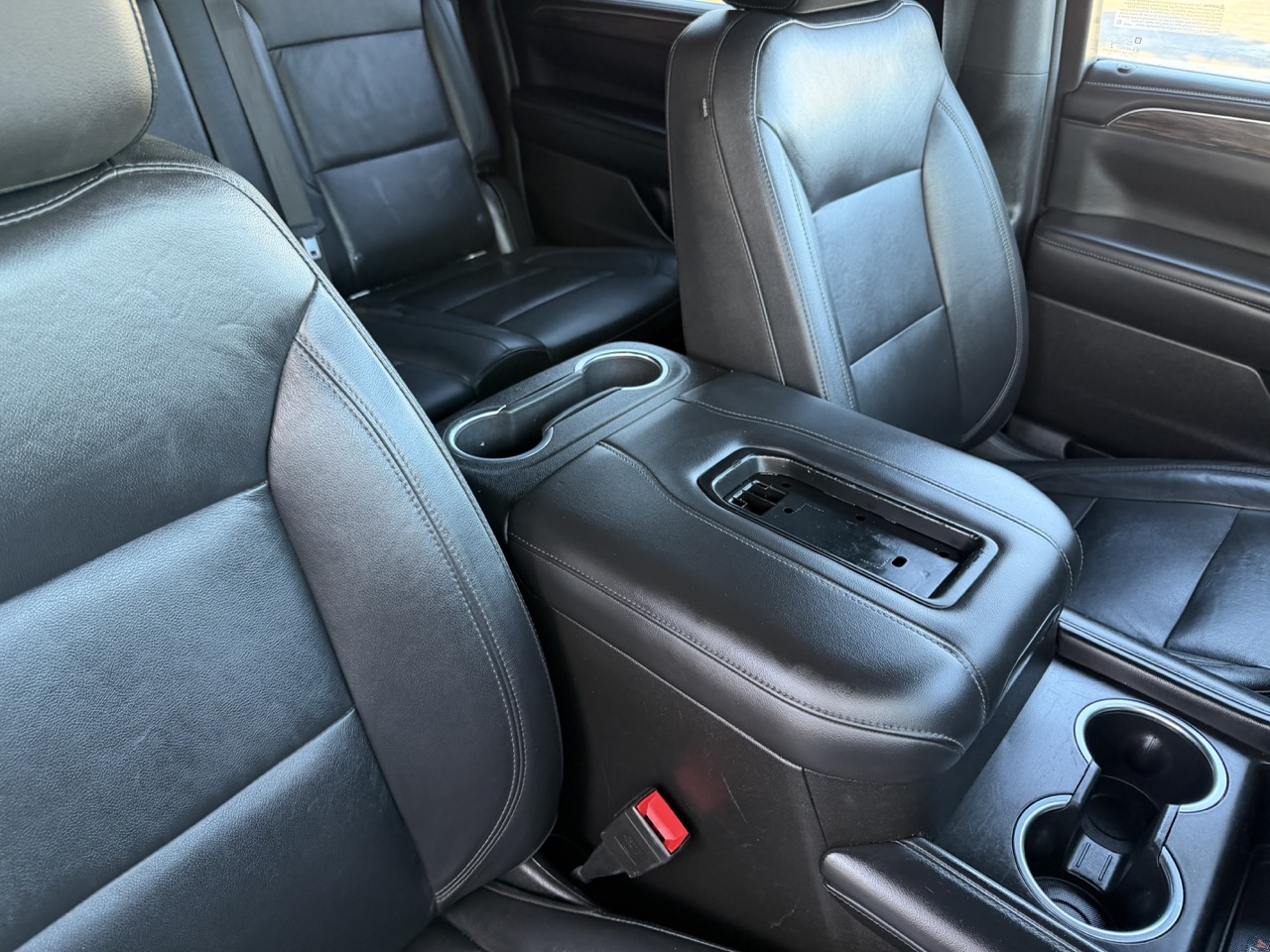 Used 2021 Chevrolet Suburban LT RWD image 15