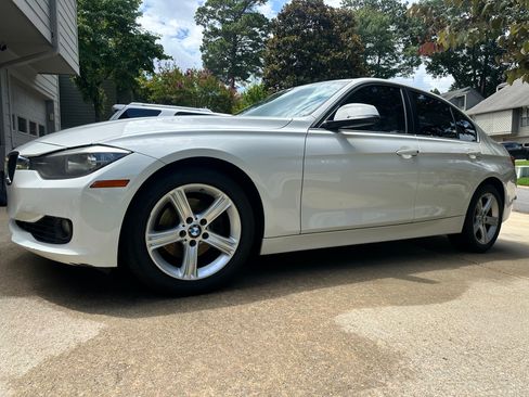 Used 2015 BMW 328i Sedan RWD image 8