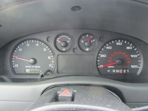 Used 2010 Ford Ranger XLT image 18