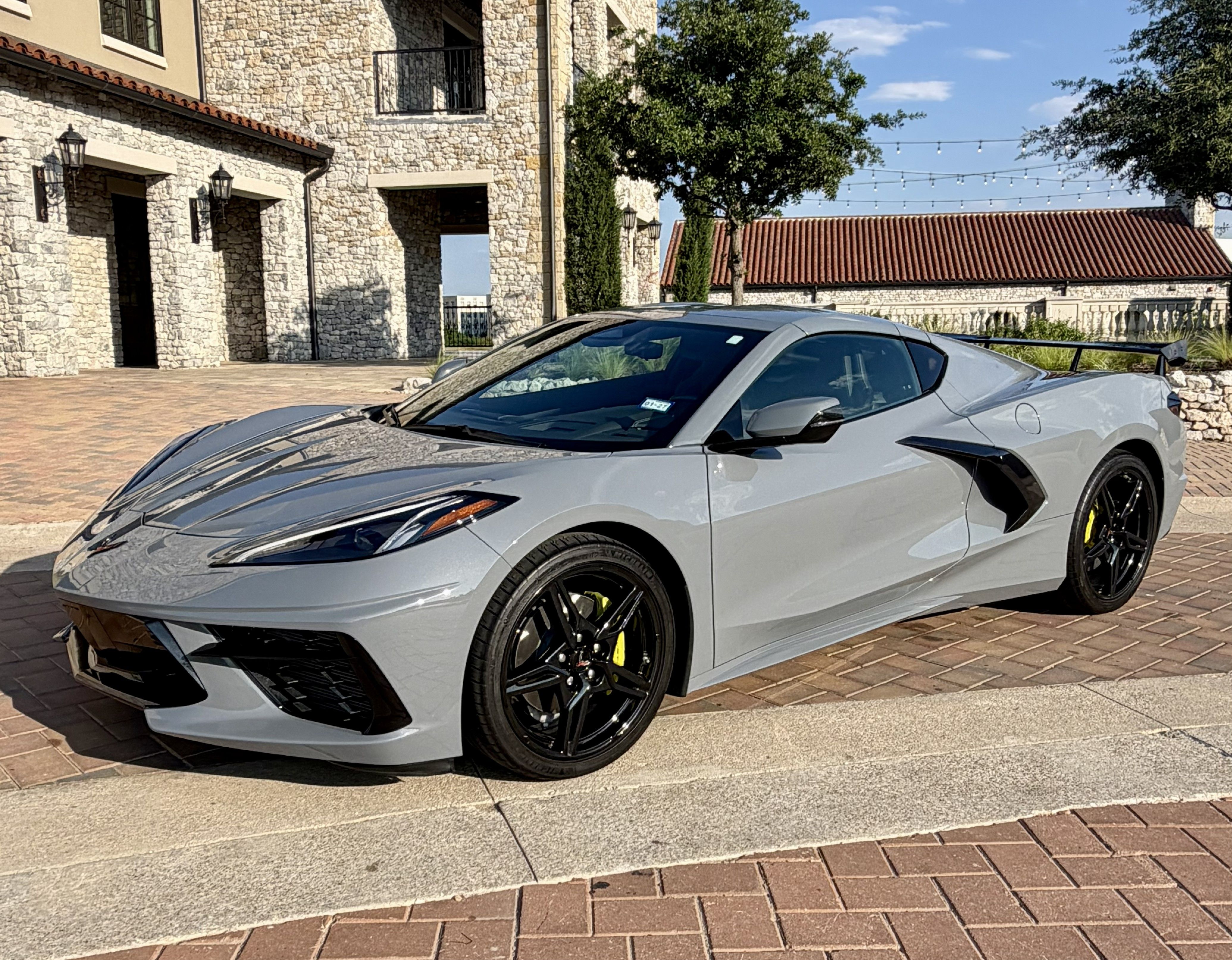 Used 2024 Chevrolet Corvette Stingray Preferred Cpe w/ 2LT RWD image 1
