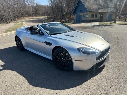 Used 2011 Aston Martin V8 Vantage S image 18