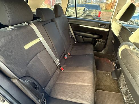 Used 2014 Subaru Outback 2.5i Premium image 5