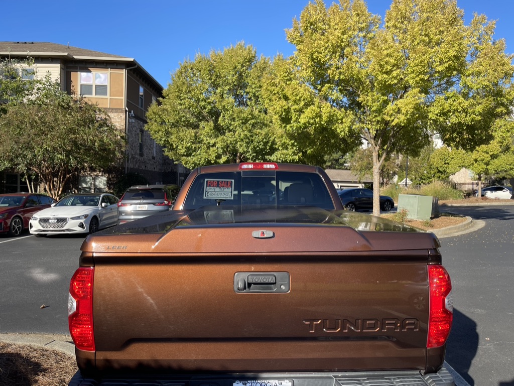 Used 2017 Toyota Tundra SR5 w/ SR5 Upgrade Package RWD image 2