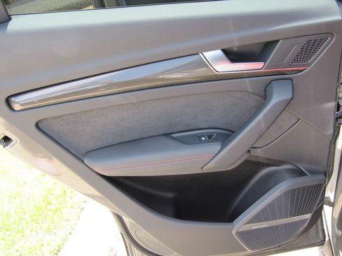 Used 2023 Audi SQ5 Premium Plus w/ Premium Plus Package AWD/4WD image 18