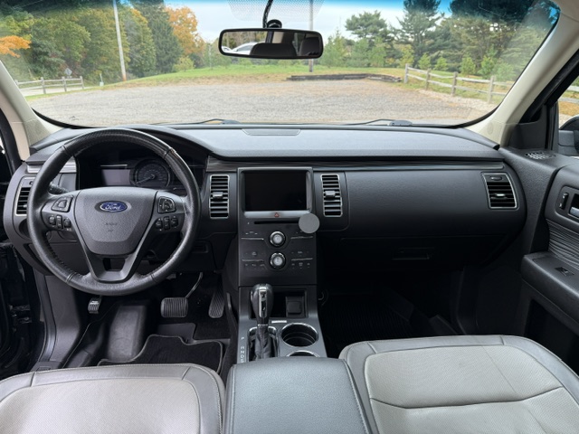 Used 2019 Ford Flex SEL w/ Equipment Group 202A AWD/4WD image 12