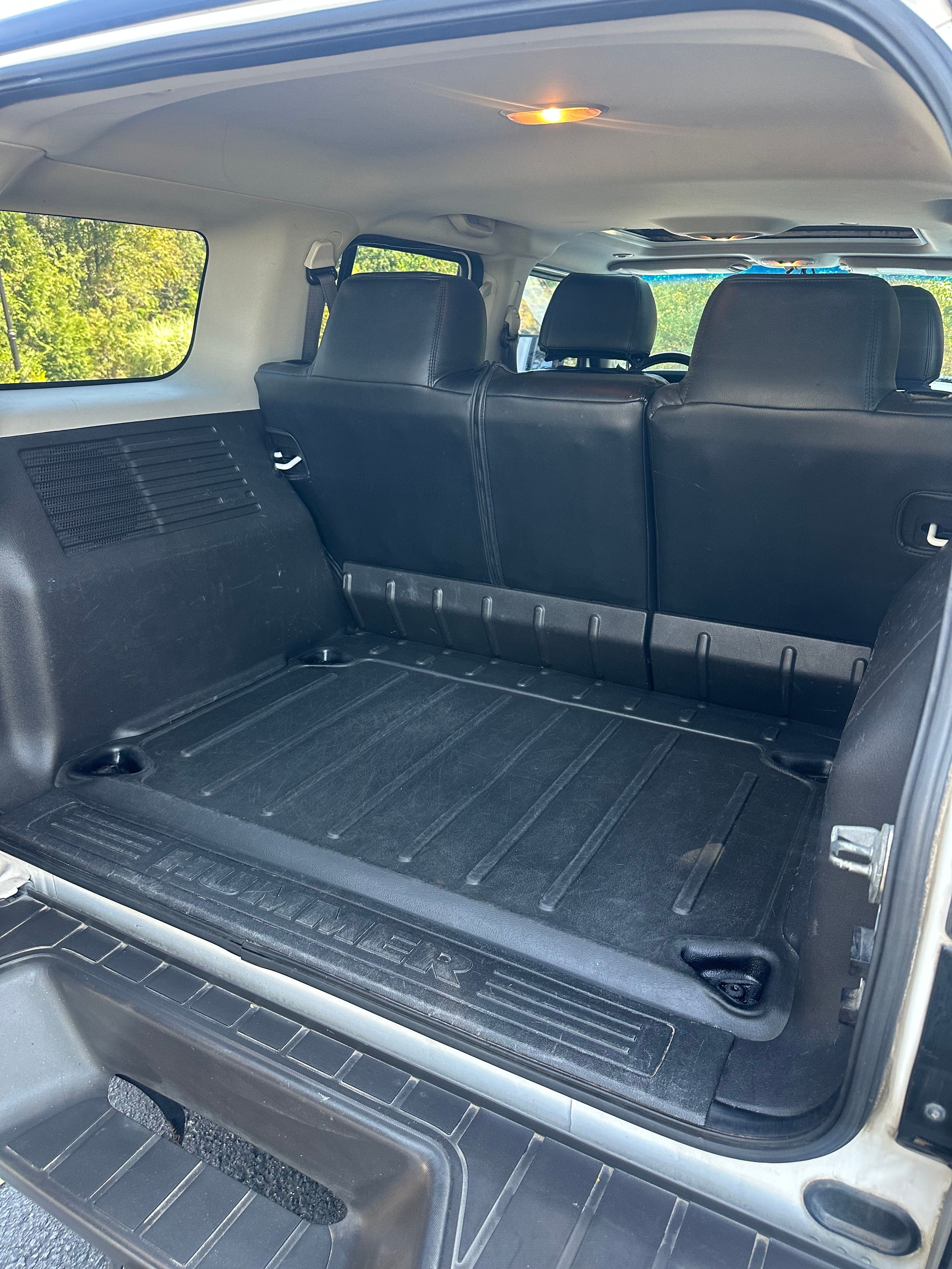 Used 2009 HUMMER H3 Luxury AWD/4WD image 9