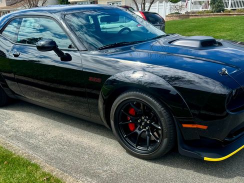 Used 2023 Dodge Challenger R/T Scat Pack image 9