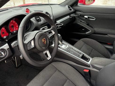 Used 2025 Porsche 718 Cayman GTS image 6