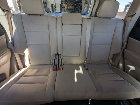 Used 2017 Jeep Grand Cherokee Laredo w/ Quick Order Package 2BE image 9