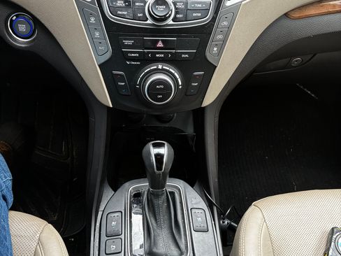 Used 2015 Hyundai Santa Fe Limited w/ Option Group 04 image 4