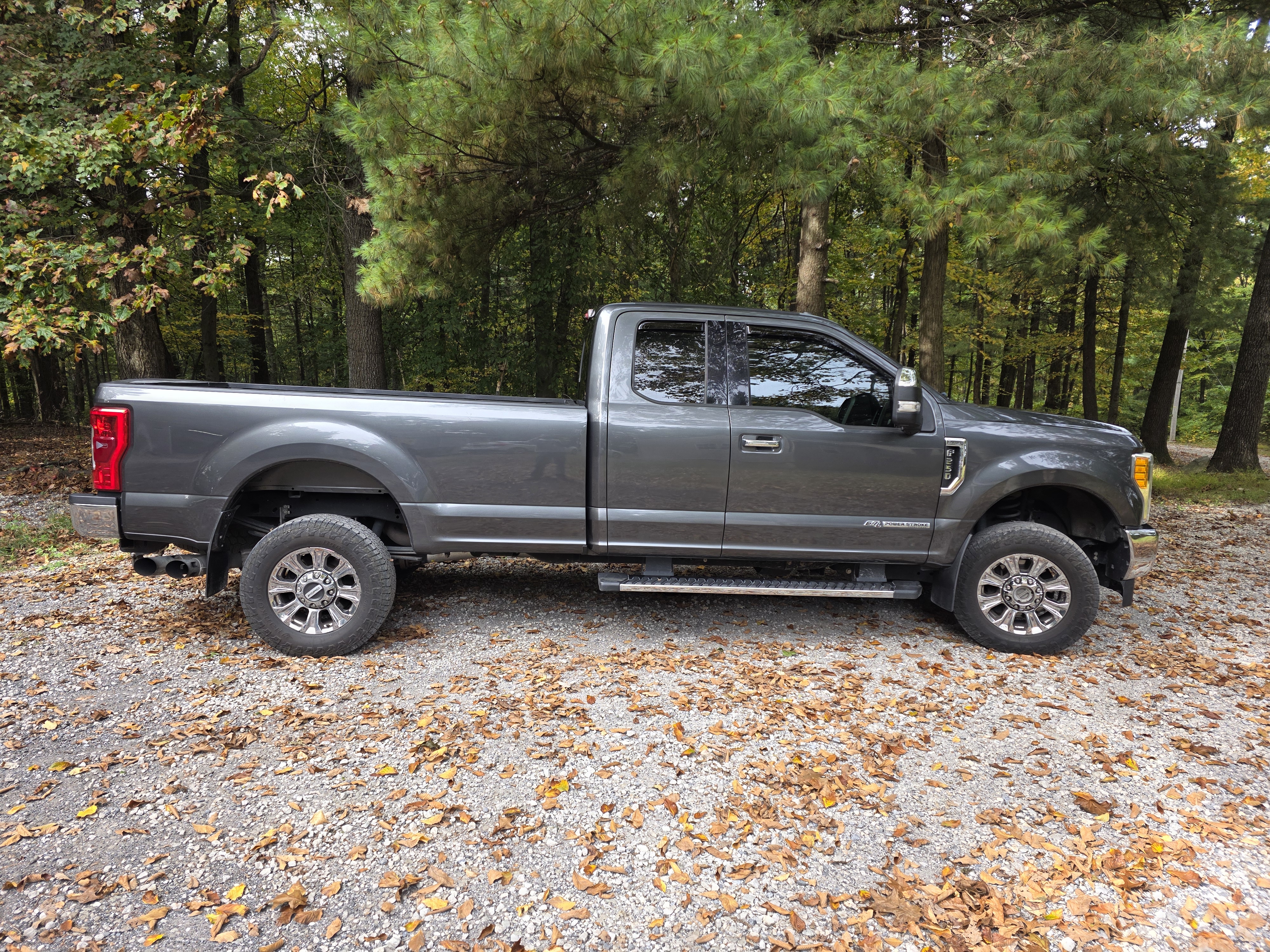 Used 2017 Ford F250 Lariat w/ Tow Technology Bundle AWD/4WD image 2