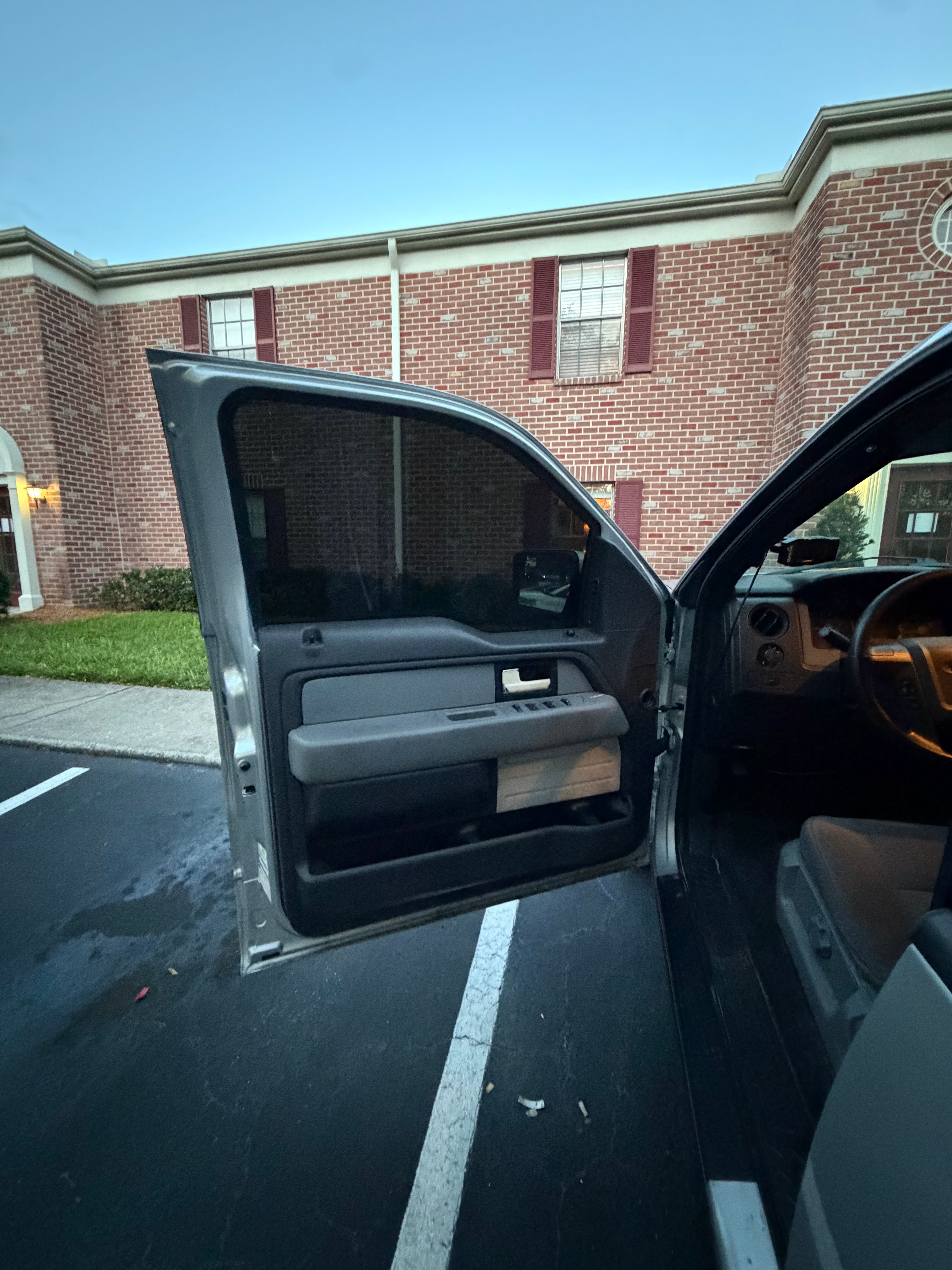 Used 2013 Ford F150 XL w/ Mid Equipment Group RWD image 9