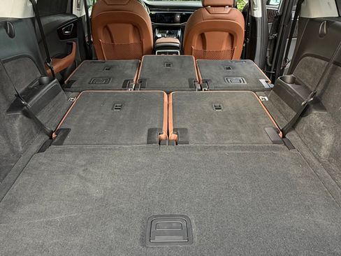 Used 2022 Audi Q7 3.0T Prestige image 16