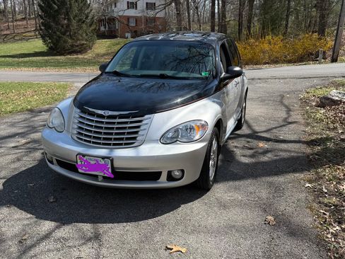 Used 2010 Chrysler PT Cruiser w/ PT Cruiser Couture Edition image 14