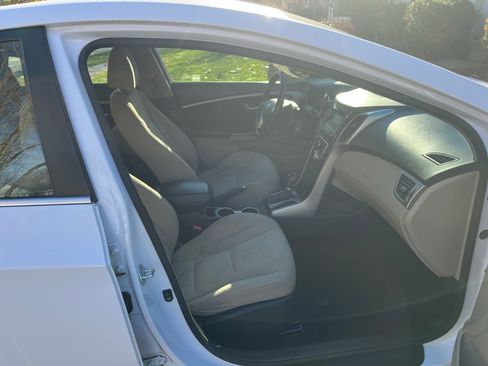 Used 2013 Hyundai Elantra GT image 21