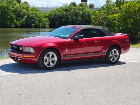 Used 2008 Ford Mustang Premium image 8