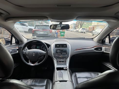 Used 2014 Lincoln MKZ Sedan 4D w/ Equipment Group 102A Reserve image 12