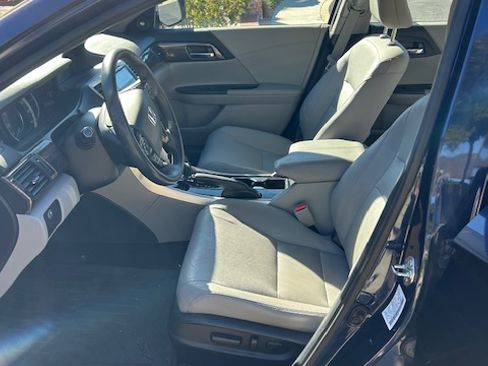 Used 2016 Honda Accord EX-L image 9