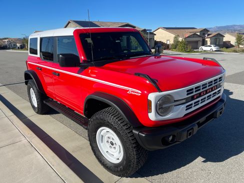 Used 2024 Ford Bronco Heritage Edition image 1