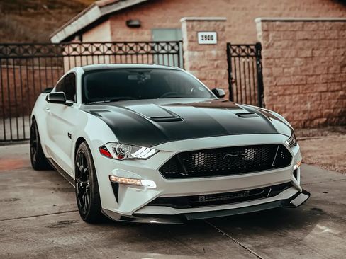 Used 2018 Ford Mustang GT w/ Equipment Group 301A RWD image 11
