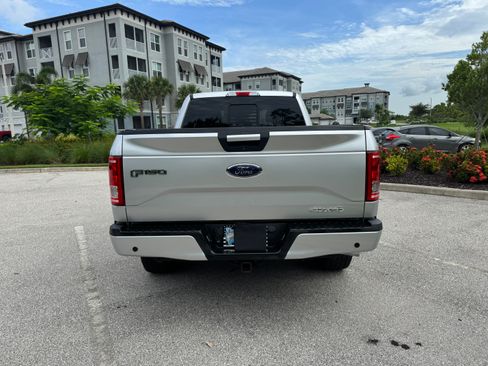 Used 2015 Ford F150 XLT w/ Equipment Group 302A Luxury image 5