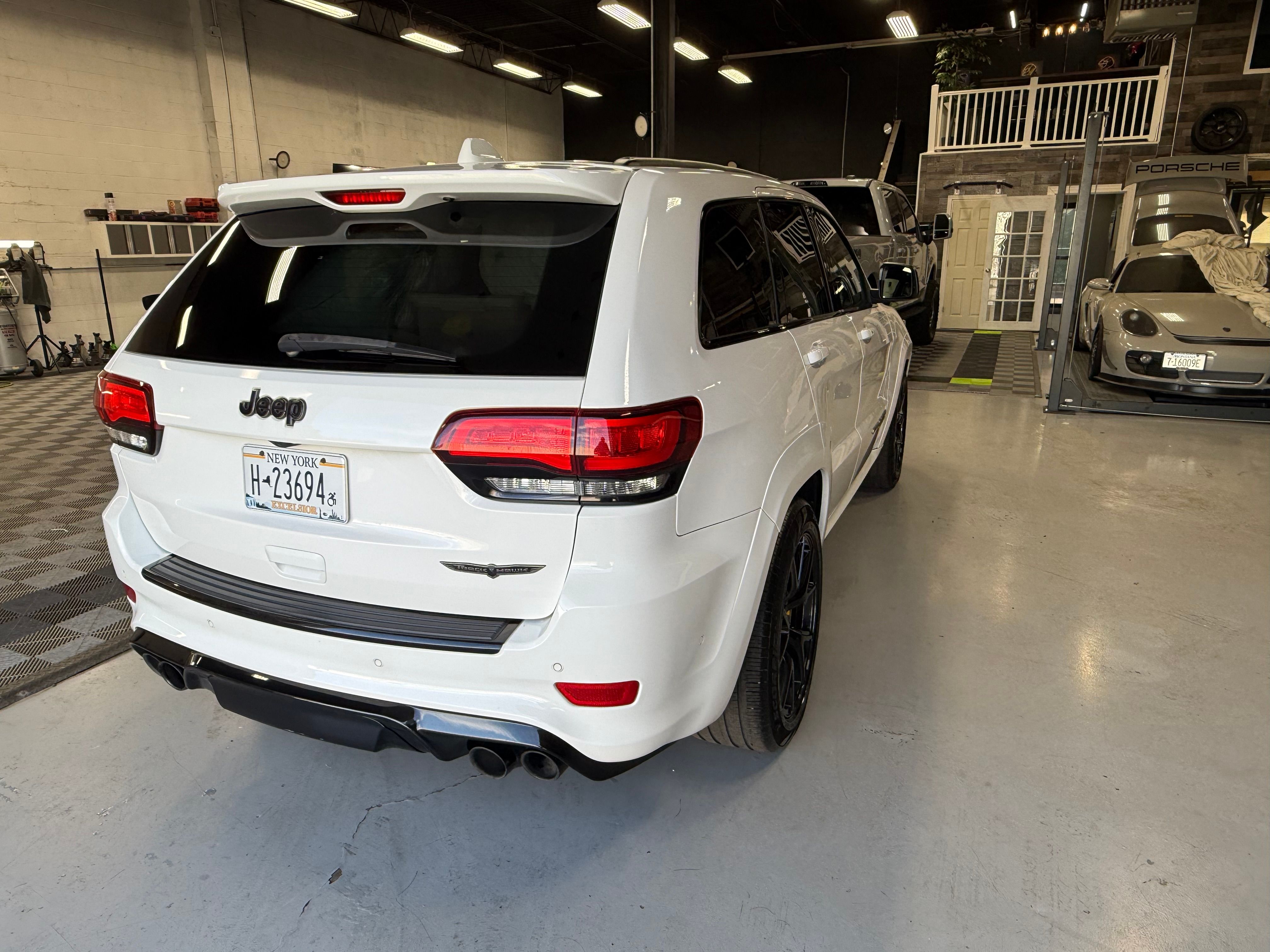 Used 2020 Jeep Grand Cherokee Trackhawk AWD/4WD image 13