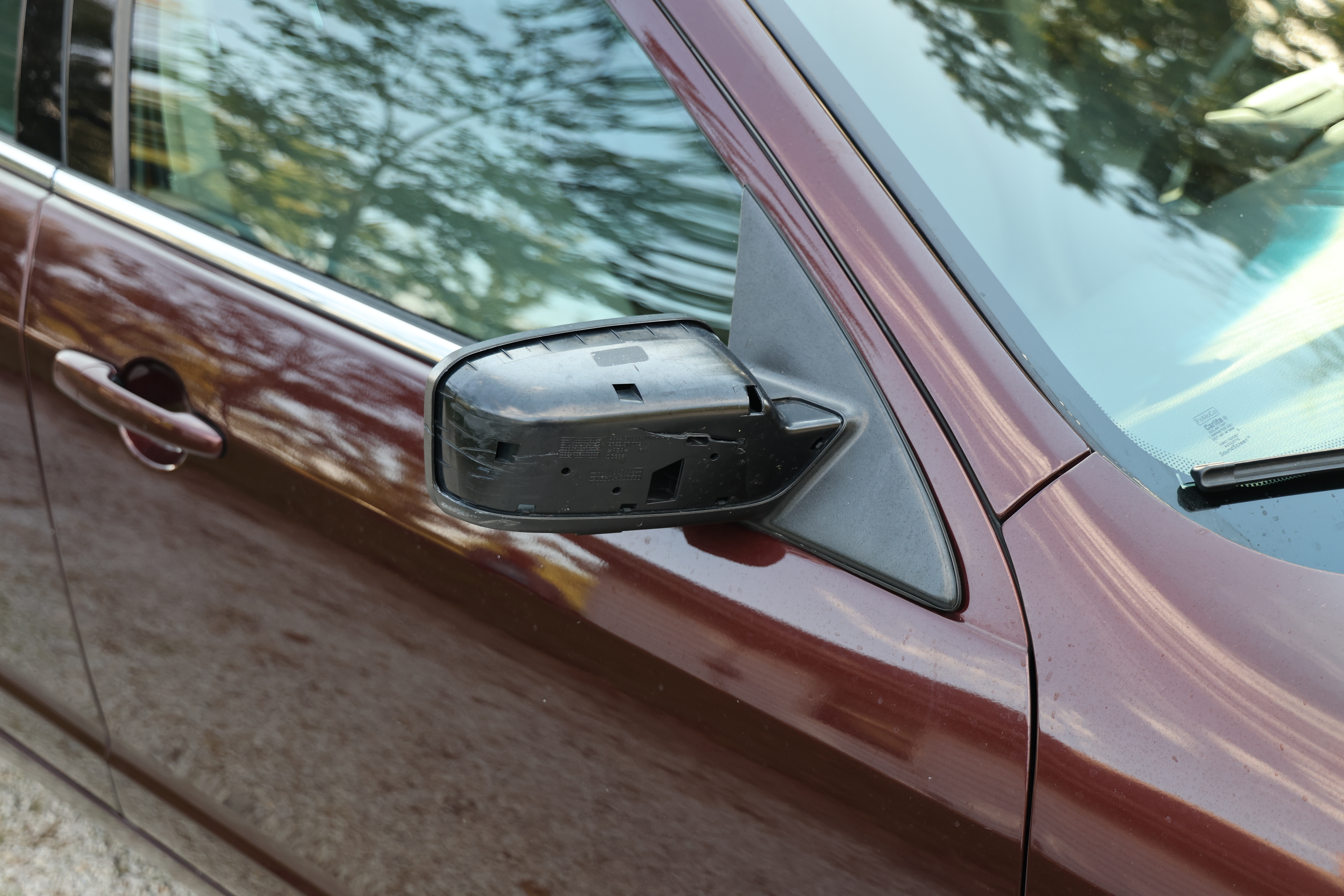 Used 2012 Ford Fusion SE FWD image 12