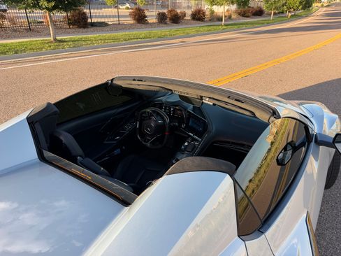 Used 2024 Chevrolet Corvette E-Ray w/ Stealth Interior Trim Package AWD/4WD image 14