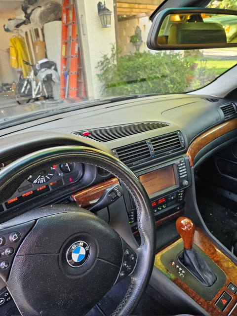 Used 2001 BMW 740i RWD image 7