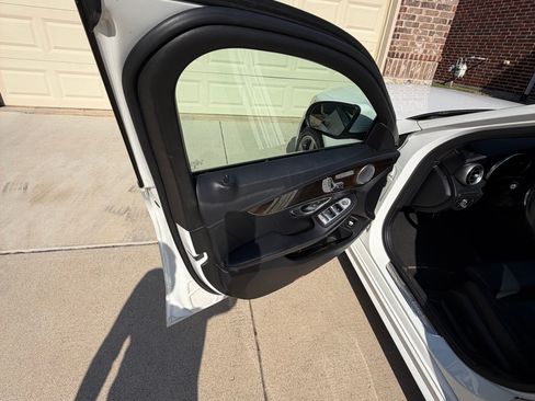 Used 2015 Mercedes-Benz C 400 4MATIC image 12