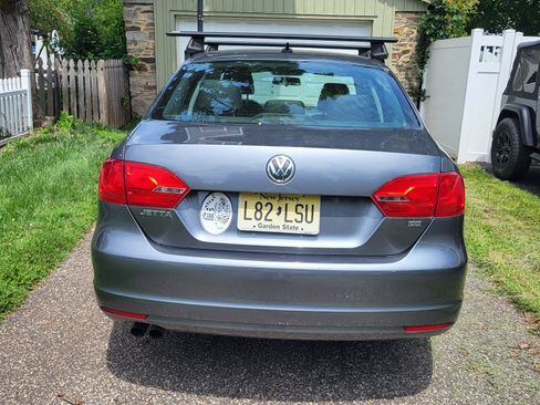 Used 2014 Volkswagen Jetta SE FWD image 4
