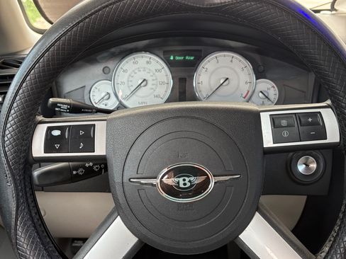 Used 2007 Chrysler 300 Touring L RWD image 25