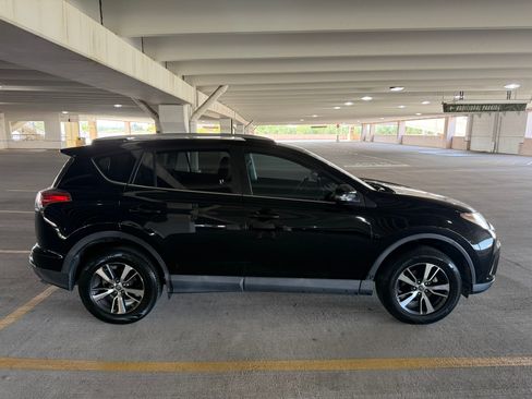 Used 2016 Toyota RAV4 XLE FWD image 8