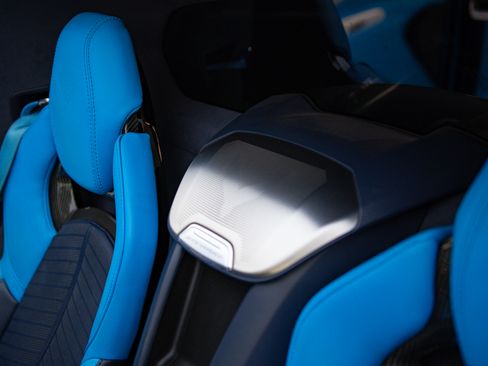 Used 2020 Chevrolet Corvette Stingray Premium Cpe w/ 3LT Preferred Equipment Group image 17