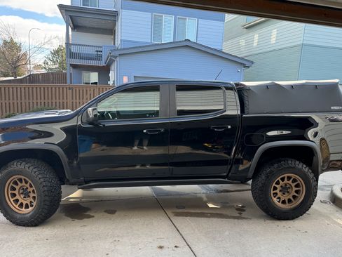 Used 2018 Chevrolet Colorado ZR2 image 9