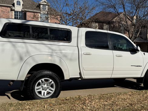 Used 2004 Toyota Tundra Limited image 2