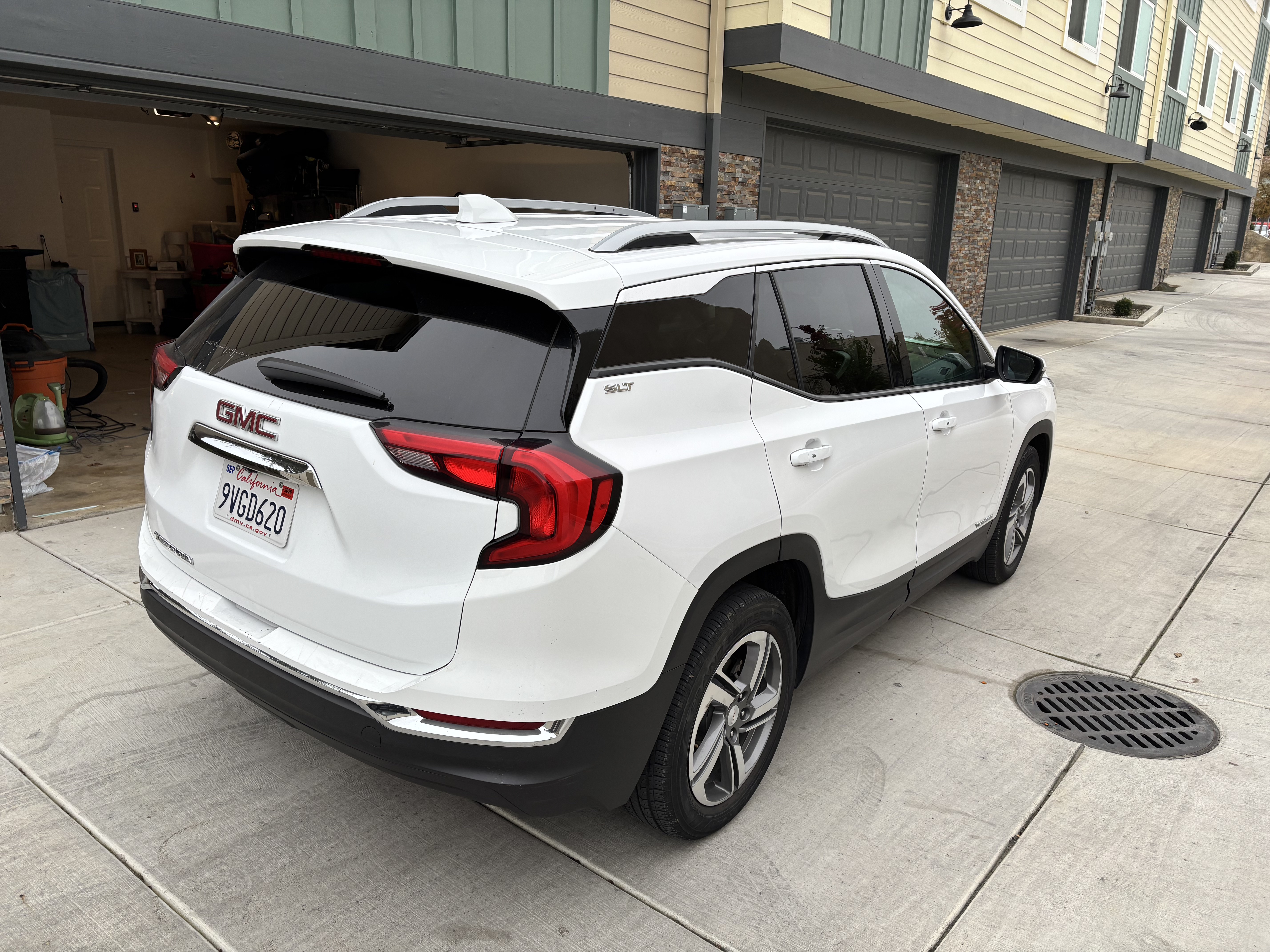 Used 2021 GMC Terrain SLT FWD image 8