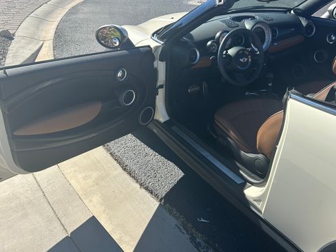 Used 2013 MINI Cooper Roadster S image 10