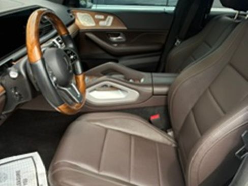 Used 2023 Mercedes-Benz GLS 450 4MATIC image 6
