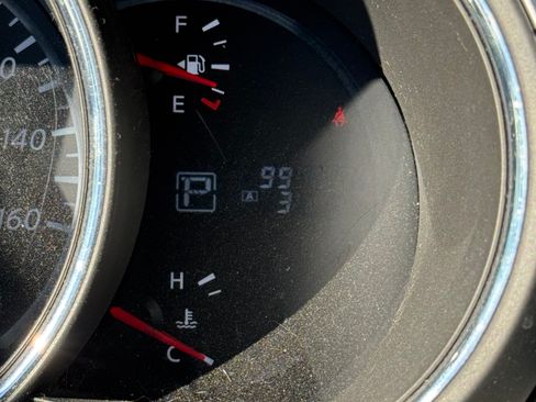 Used 2012 Nissan Murano S image 16