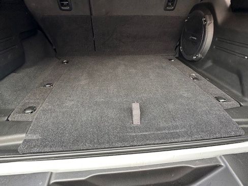 Used 2024 Jeep Wrangler Unlimited Rubicon w/ XTREMEE 35" Tire Package image 23