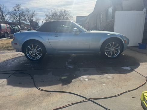Used 2008 MAZDA MX-5 Miata Special Edition Convertible 2D image 23