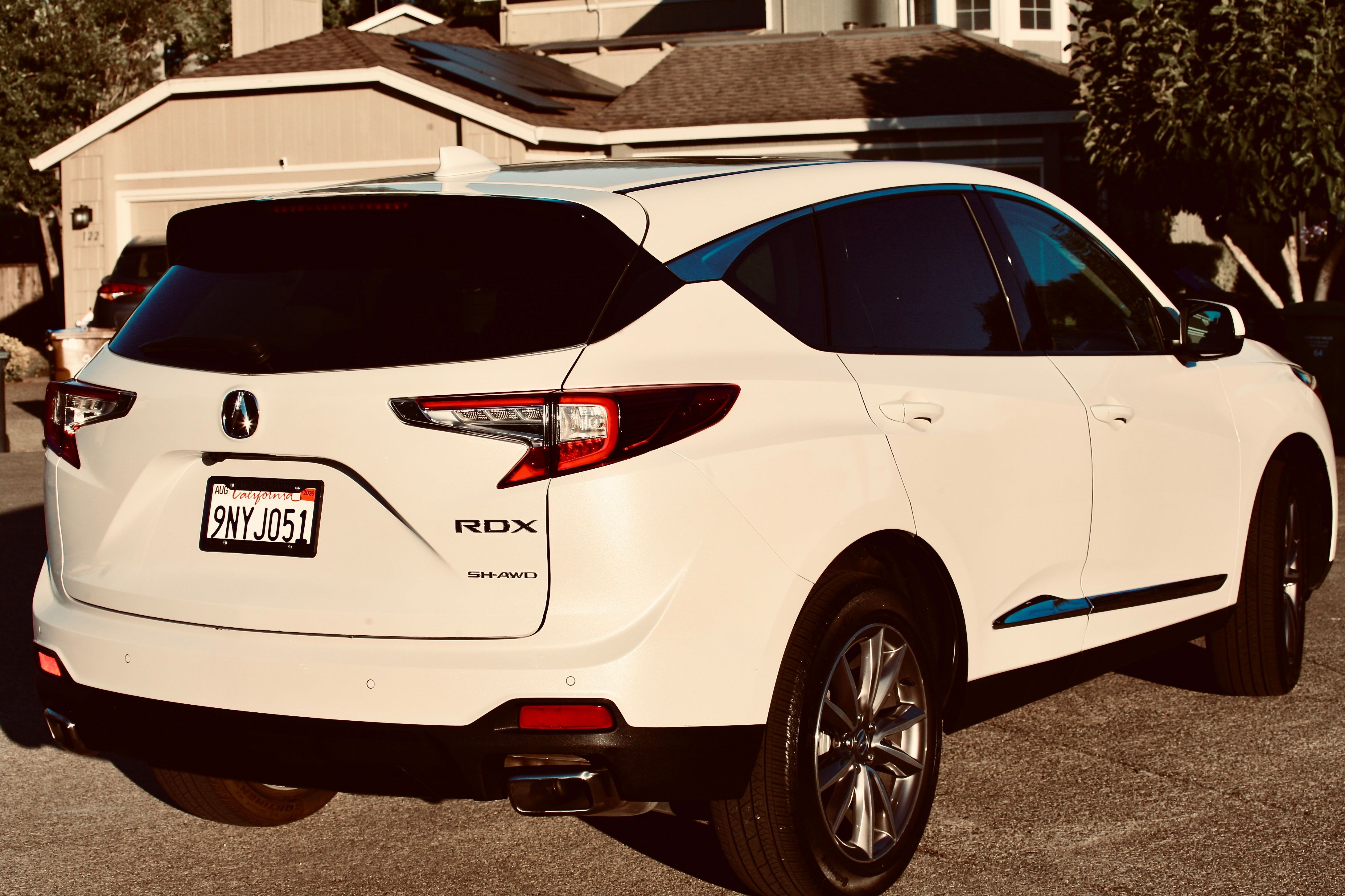 Used 2024 Acura RDX SH-AWD w/ Technology Package image 2