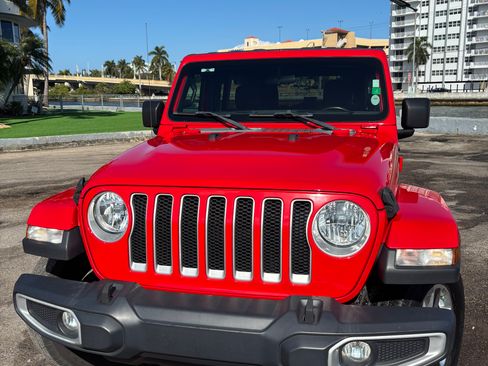 Used 2020 Jeep Wrangler Unlimited Sahara image 17