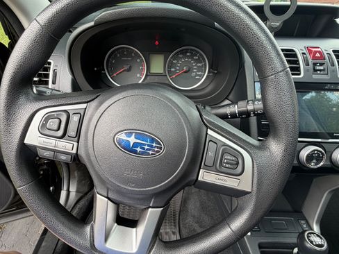 Used 2017 Subaru Forester 2.5i Premium AWD/4WD image 16
