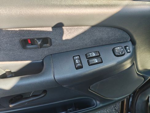 Used 2002 Chevrolet Silverado 1500 LS w/ Electrical Convenience Pkg image 21